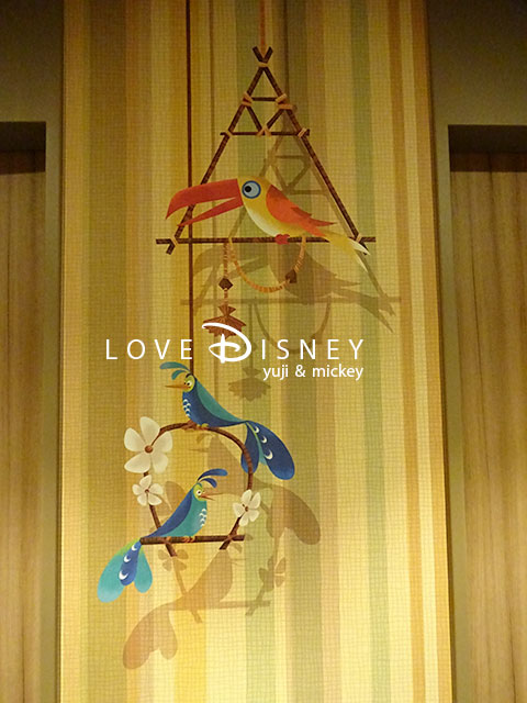 東京ディズニーセレブレーションホテル：ディスカバーのフロアー壁紙（その2）