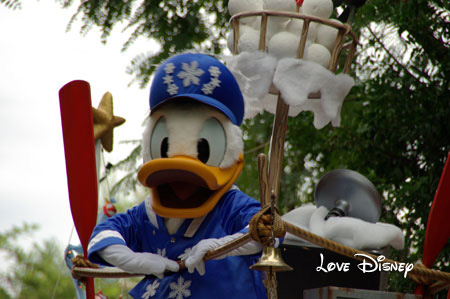 Mickey's Jingle Jungle Parade、ドナ