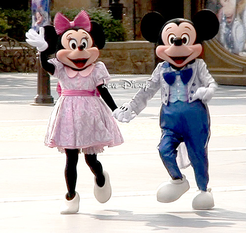 ミッキー ミニーの朝キス Love Disney