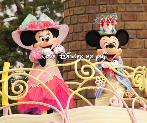 城前ミッキー ミニーキス画像 ディズニー イースターワンダーランド パレード Love Disney