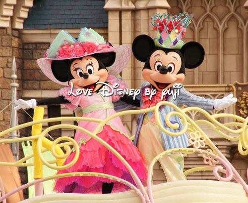 城前ミッキー ミニーキス画像 ディズニー イースターワンダーランド パレード Love Disney