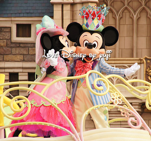 城前ミッキー ミニーキス画像 ディズニー イースターワンダーランド パレード Love Disney