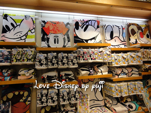 イクスピアリ店限定 13夏グッズ In ディズニーストア Love Disney