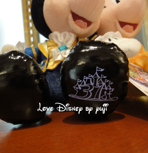 31周年グッズ・東京ディズニーランド・ミッキーとミニーのペアのぬいぐるみ・ロゴ