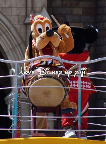 プルート・おんどこどん・東京ディズニーランド