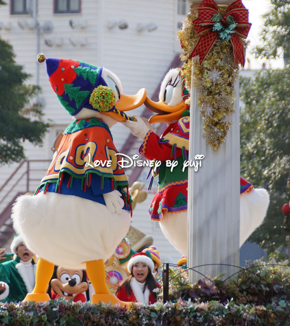 東京ディズニーシー、ホリデーグリーティング・フロム・セブンポートのステージ裏画像