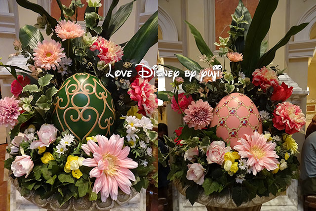 ホテルミラコスタのロビーに飾ってあるイースターエッグとお花