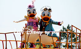 ドナルド＆デイジーのキス画像紹介！「ファッショナブル・イースター」