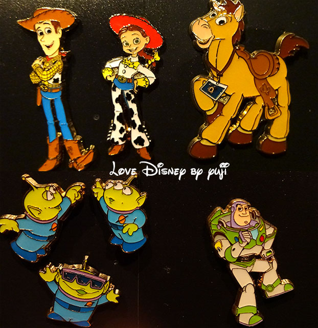 トイ・ストーリーのキャラクターの各種ピンバッチ