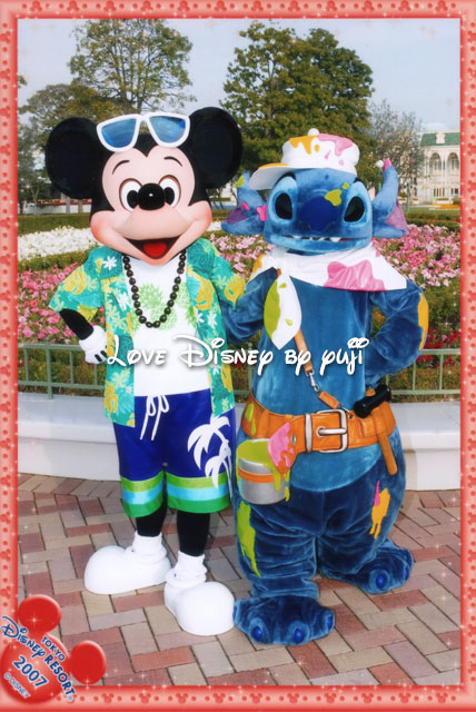 2007年夏の東京ディズニーランドのスペシャルフォト（ミッキーとスティッチ）