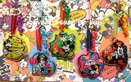 「スペシャルプライスのディズニーファンキャップ」＆「2015年8月発売のグッズ」