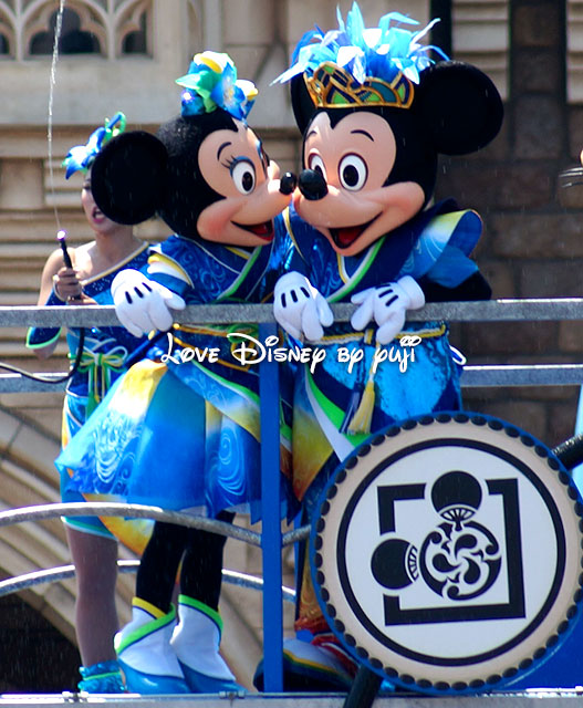 ミッキーとミニーのキス（その9）