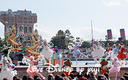 ザンビーニ前の立ち見最前列から撮影した「パーフェクト・クリスマス」