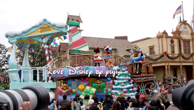 パレードルート1stで「ディズニー・クリスマス・ストーリーズ」のミニーフロート停止位置