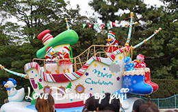 トゥーンタウンのドナルドフロート停止位置で撮影した「ディズニー・クリスマス・ストーリーズ」