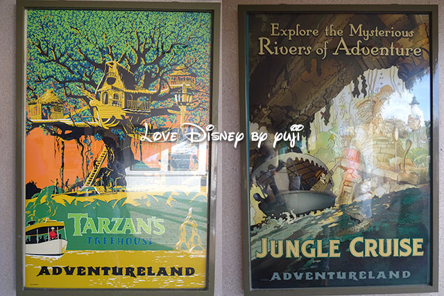 Tarzan's Treehouse：左／Jungle Cruise：右