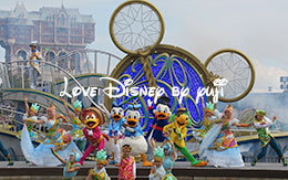 ザンビーニ・ブラザーズ・リストランテ前で撮影した「クリスタル・ウィッシュ・ジャーニー」