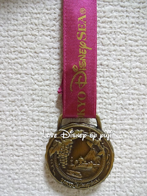 東京ディズニーシーのノーマルのワインメダル