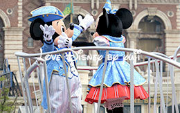 ミッキーとミニーのハグ＆キス画像紹介！クリスタル・ウィッシュ・ジャーニー