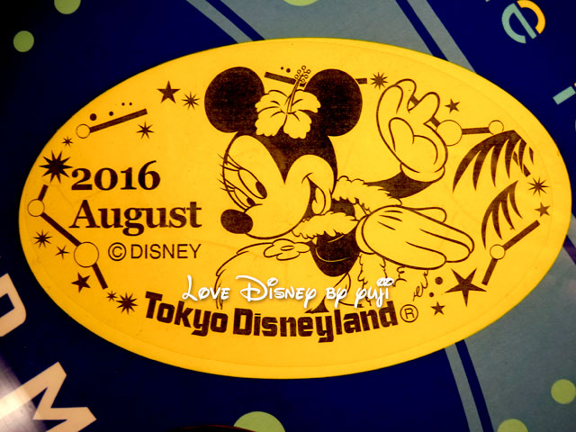 東京ディズニーランドの2016年8月のマンスリースーベニアメダル（ミニー）