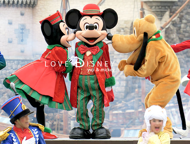 パーフェクト・クリスマス2016のミニーとミッキーとプルートのキス