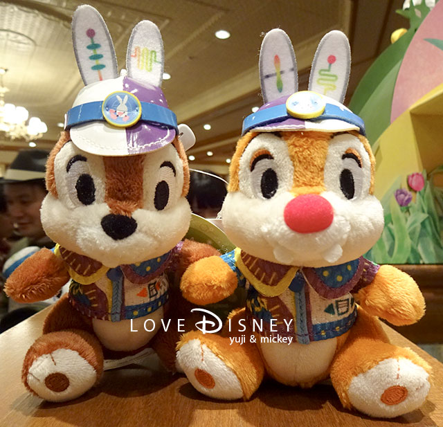 TDL「ディズニー・イースターのグッズ」チップ＆デールのぬいぐるみバッジ