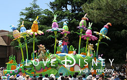 ウエスタンランドのミス・バニーフロート停止位置で撮影した「うさたま大脱走！」画像7枚紹介