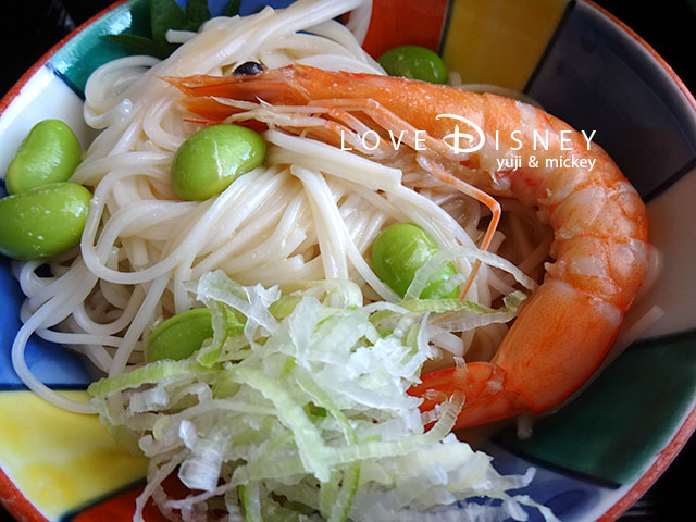 胡麻出汁の素麺、有頭海老添え