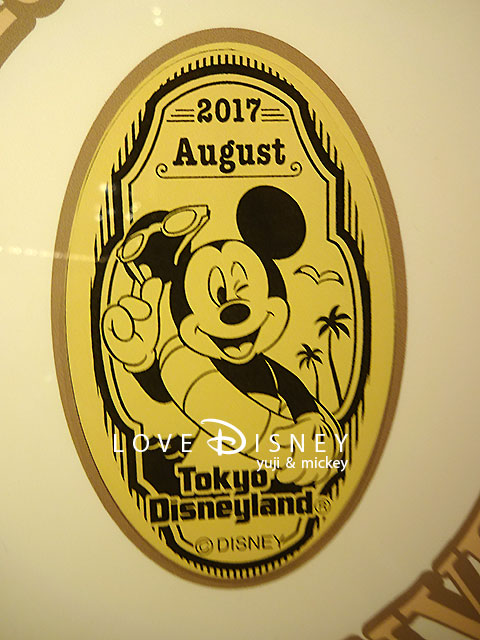 TDL2017年8月のマンスリースーベニアメダル（ミッキー）