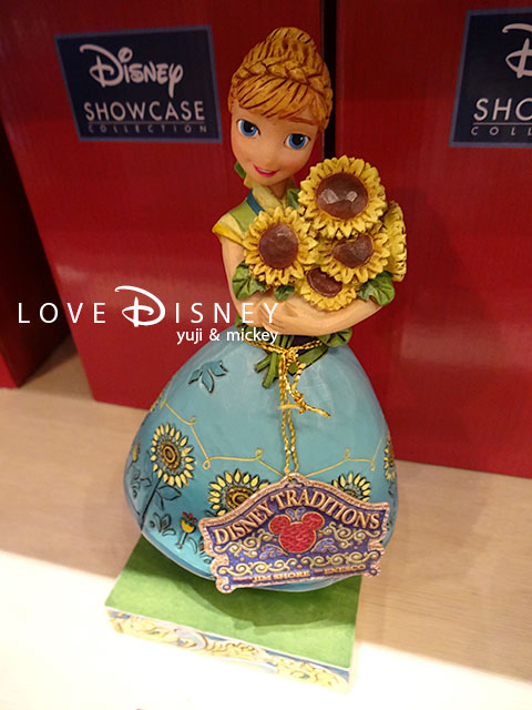 「Disney SHOWCASE」グッズ（アナ）