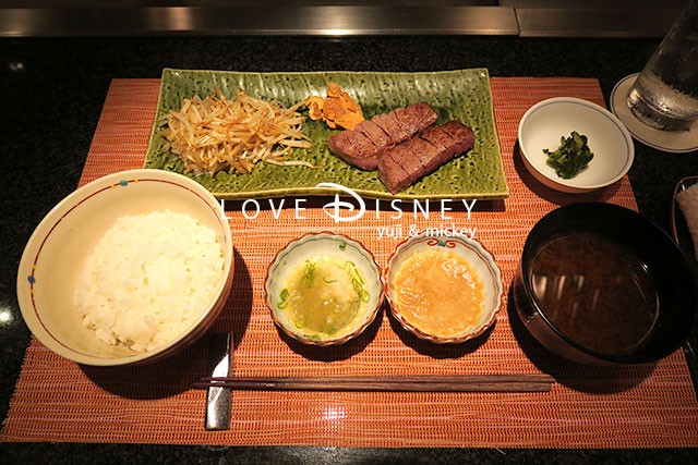 ビーフテンダーロインステーキ/御飯/味噌椀/香の物