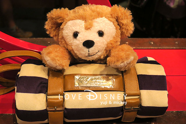 Duffy and Friendsグッズ（ダッフィーのブランケット）