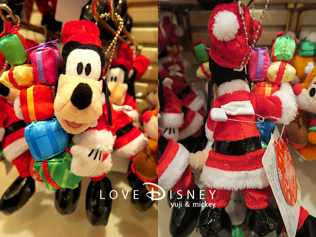 TDL「クリスマス・ファンタジー2017グッズ」グーフィーのぬいぐるみバッジ（前/後）