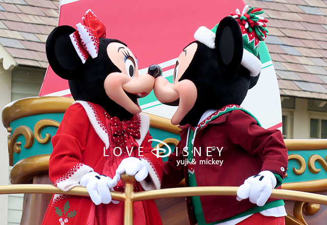 TDL「ディズニー・クリスマス・ストーリーズ」ミッキーとミニーのキス
