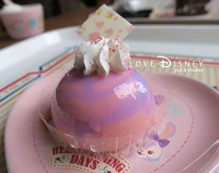 ダッフィーのハートウォーミング・デイズのデザート（ミルクティームース/ストロベリーチーズムースケーキ）紹介！