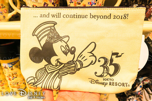TDR35年間の思い出がつまったグッズ（ポーチ）裏