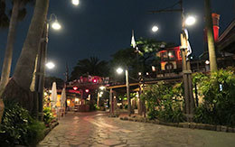 TDL「誰もいなくなったアドベンチャーランド風景（夜景）」画像7枚紹介！