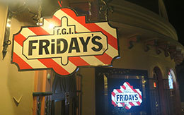 イクスピアリのグルメ「T.G.I. FRIDAY'S」