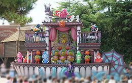 ウエスタンランドのドナルドフロート停止位置から撮影した「スプーキーBoo!パレード」