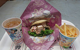 ディズニー・クリスマス2018グルメ「ニューヨーク・デリ」のスペシャルセット