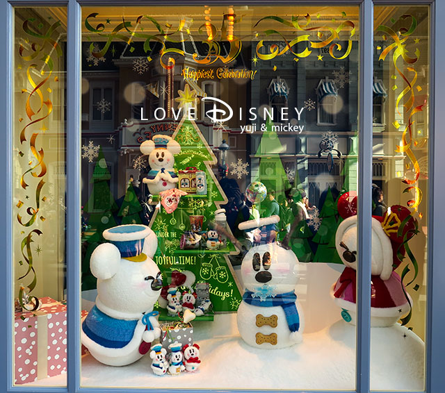 ワールドバザール内のショーウィンドウ（TDL「ディズニー・クリスマス2018」デコレーション）スノースノー