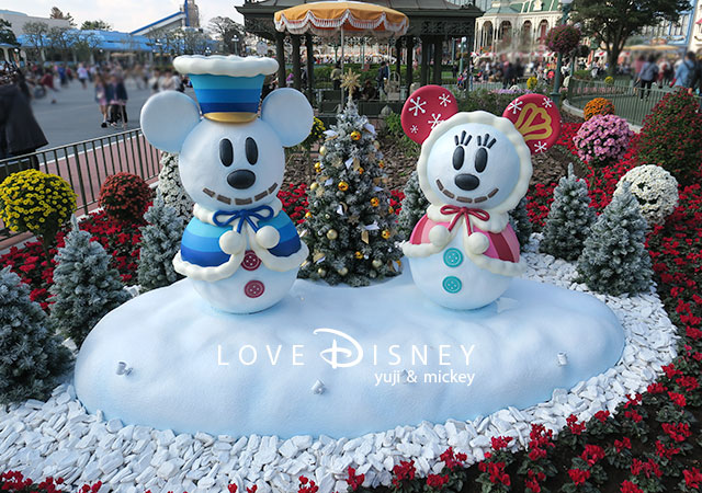 プラザ（TDL「ディズニー・クリスマス2018」デコレーション）スノースノー