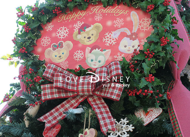 ダッフィー＆フレンズのクリスマスツリー（TDS「ディズニー・クリスマス2018」ケープコッドのデコレーション）