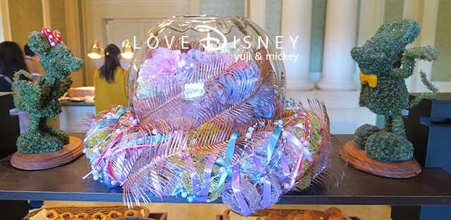 店内にあるデコレーション（シャーウッドガーデン・レストランのTDR35周年グランドフィナーレのランチブッフェ）