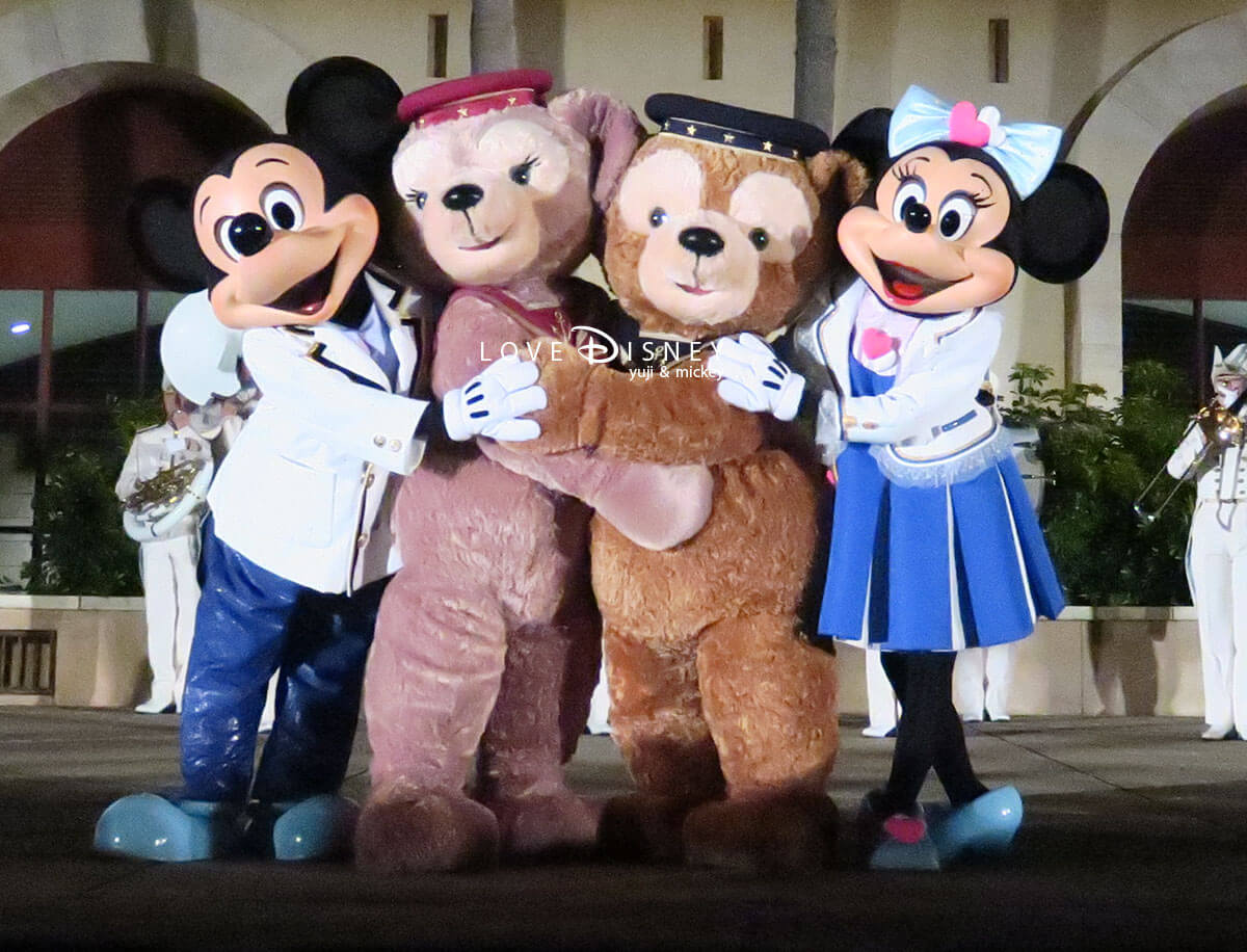 キリンスペシャルナイト2019からミッキー＆ダッフィー達の4ショット画像10枚