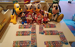 「ディズニーキャストが作成したTDR35周年アート」14作品