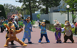 たくさんのキャラクターに会える「七夕グリーティング2019」 in TDL