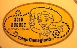 2019年8月のマンスリースーベニアメダル＆TDR非売品カレンダー