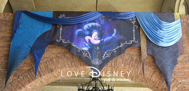 ミラコスタ通りにあるバナー（TDSディズニー・ハロウィーン2019のデコレーション）ミッキー