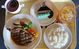 ホライズンベイでTDSハロウィーン2019のステーキを食べる